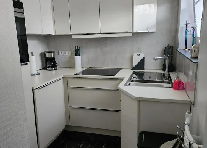 Moderne Wohnug Mit Terrasse 피네베르크